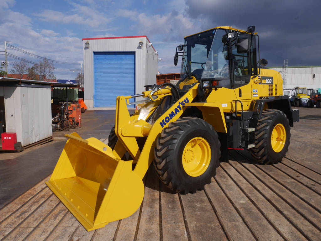 KOMATSU WHEEL LOADER