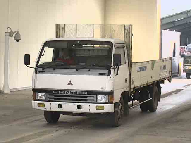 MITSUBISHI CANTER