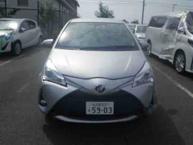 TOYOTA VITZ