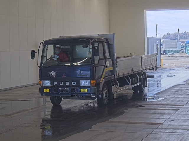 MITSUBISHI FUSO FIGHTER TRUCK