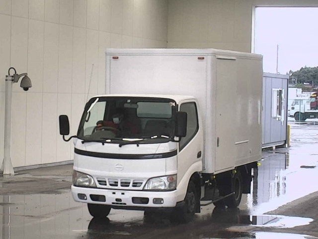 HINO DUTORO Van