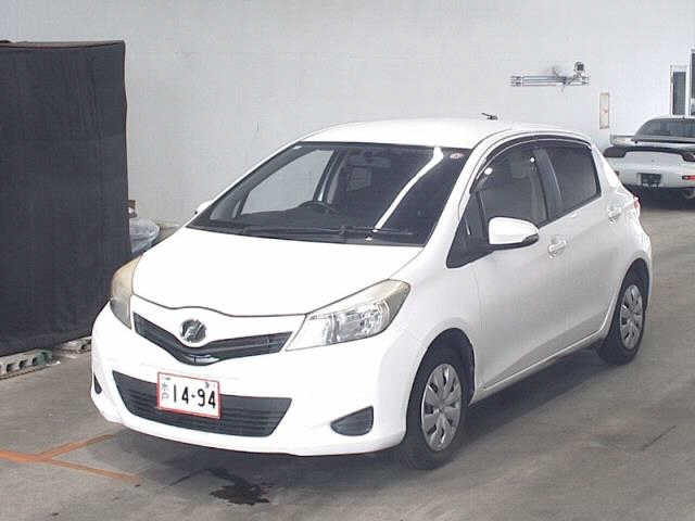 TOYOTA VITZ F