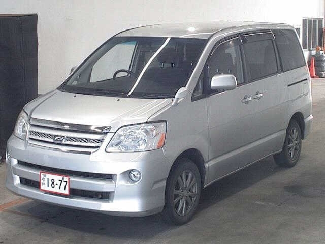 TOYOTA NOAH X Special Edition