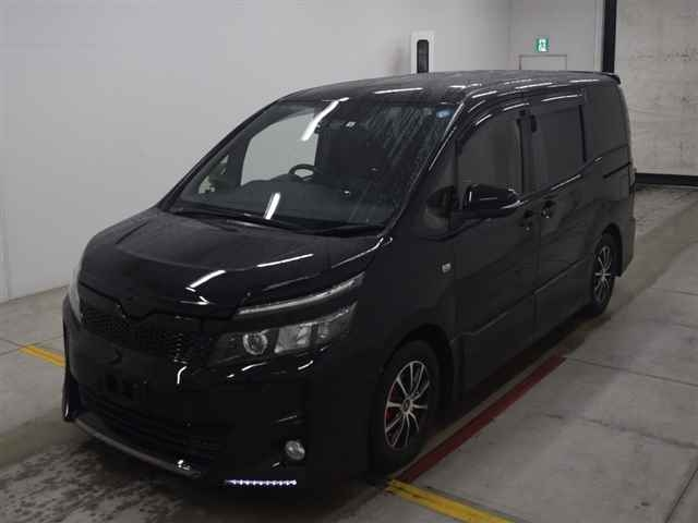 TOYOTA VOXY ZS_Gs