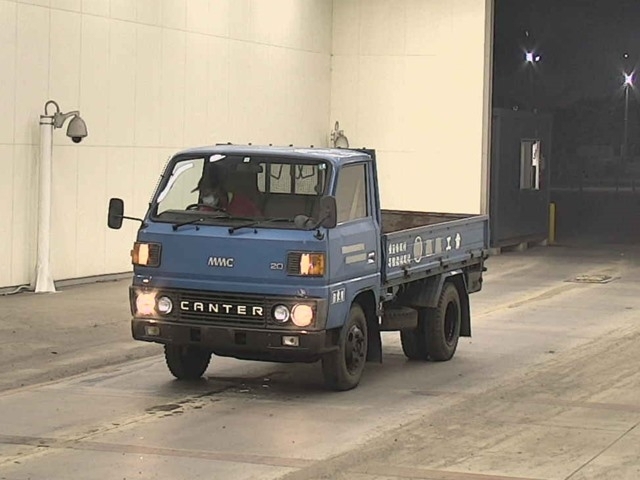MITSUBISHI CANTER