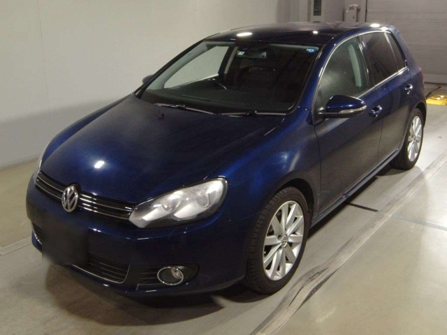 VOLKSWAGEN GOLF TSI High Line