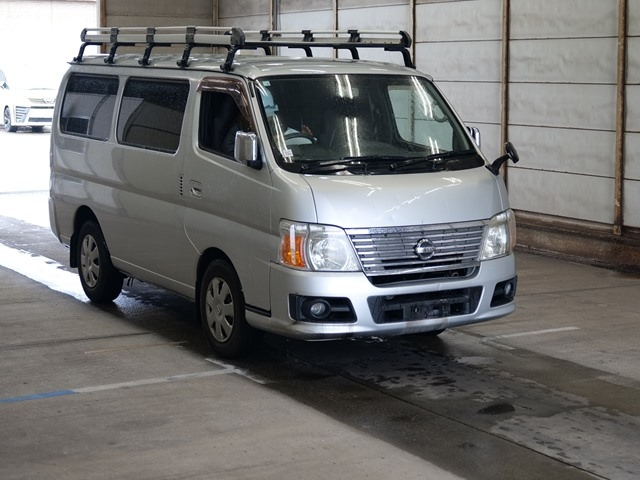 NISSAN CARAVAN DXLTD