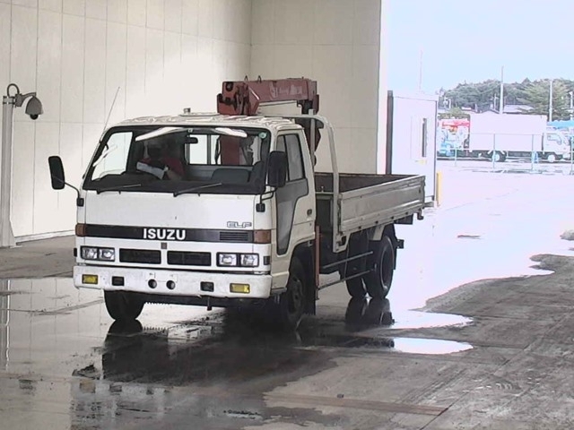 ISUZU ELF Gila . Crane 3 Dan