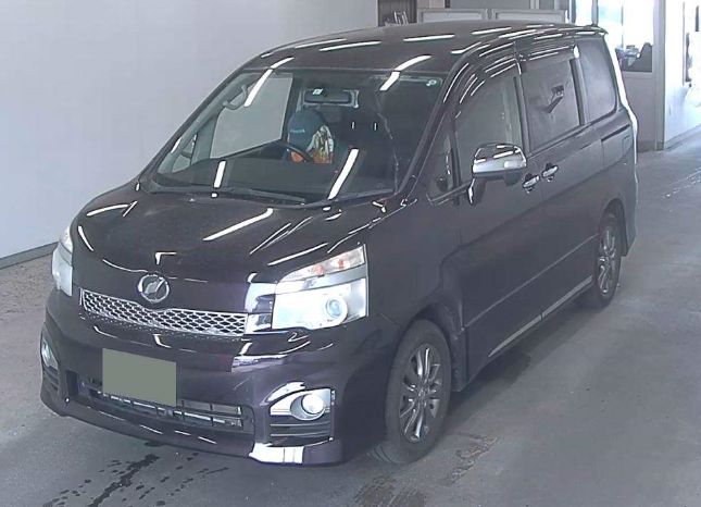 TOYOTA VOXY ZS Kirameki 