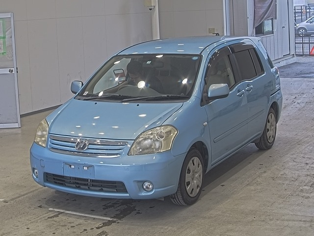 TOYOTA RAUM
