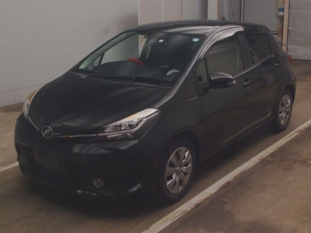 TOYOTA VITZ U
