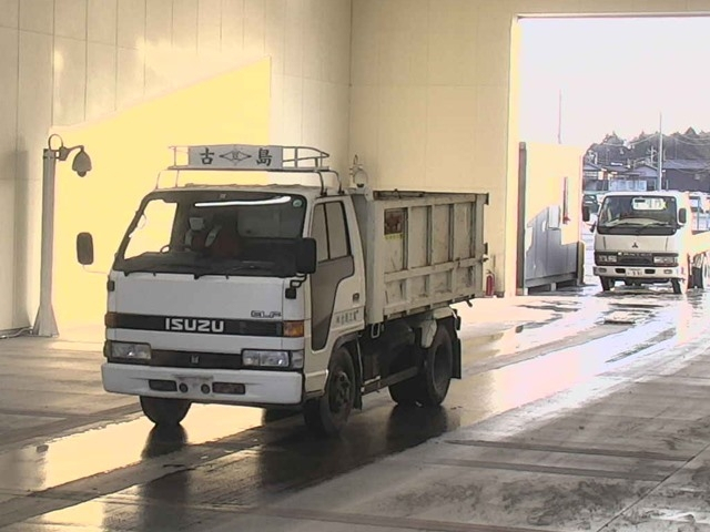 ISUZU ELF Dump