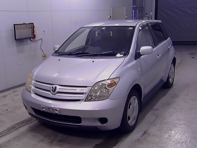 TOYOTA IST 1.3F