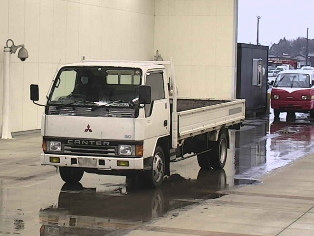 MITSUBISHI CANTER GILA