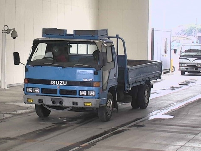 ISUZU ELF Gila