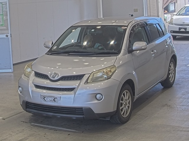 TOYOTA IST 150G
