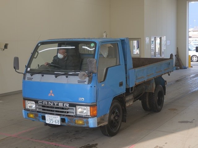 MITSUBISHI CANTER
