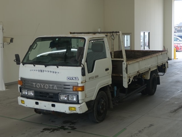 TOYOTA DYNA