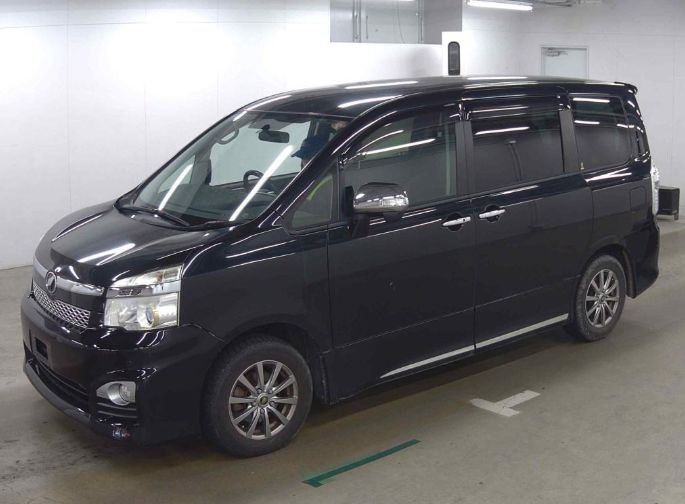 TOYOTA VOXY ZS KIRAMEKI Z