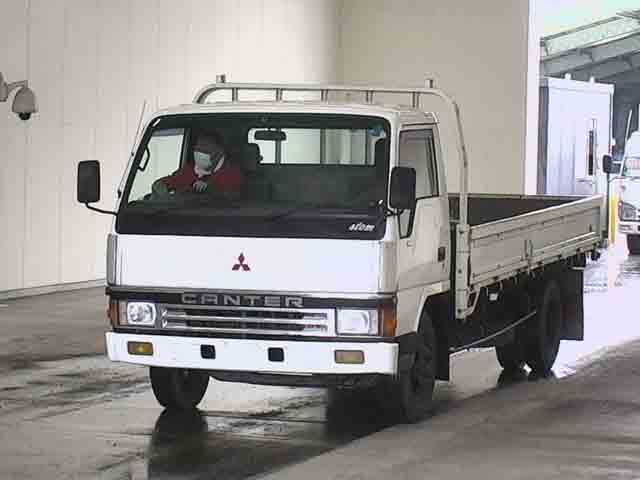 MITSUBISHI CANTER