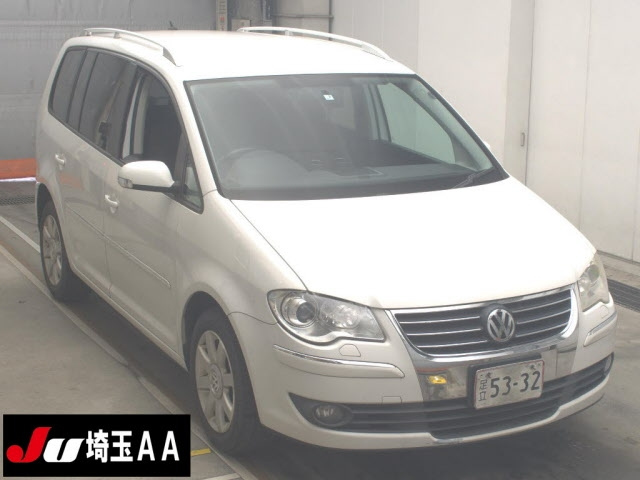 VOLKSWAGEN GOLF TOURAN TSI High Line