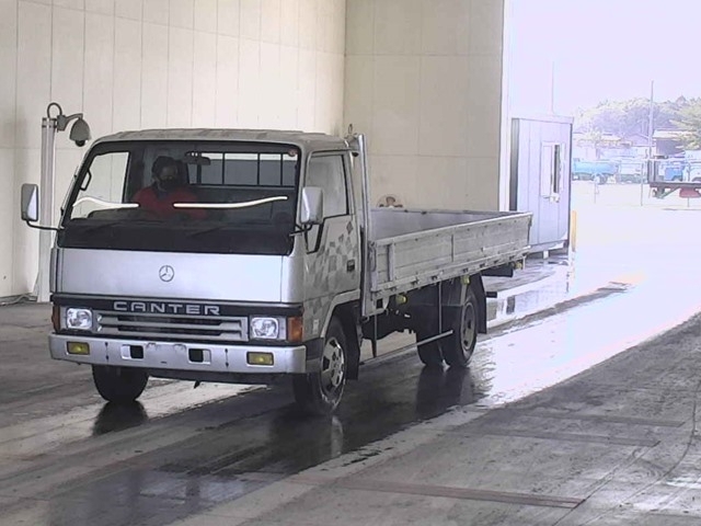 MITSUBISHI CANTER Gila