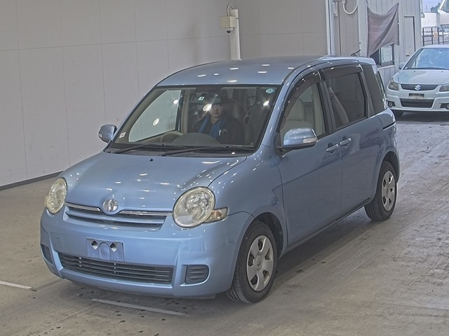 TOYOTA SIENTA X L Package