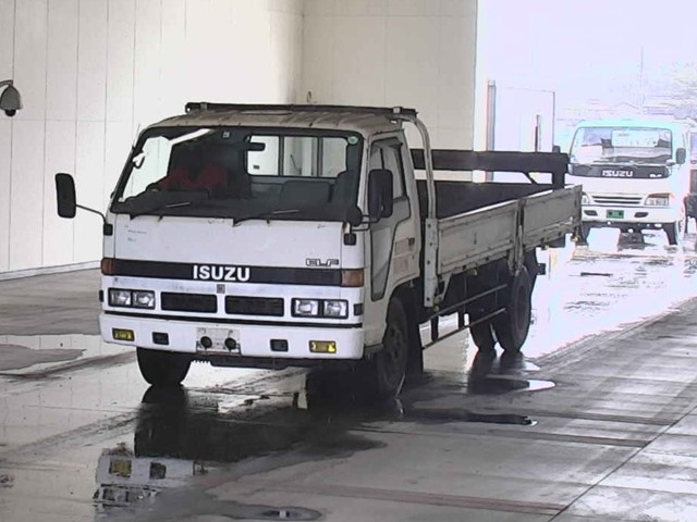 ISUZU ELF Gila