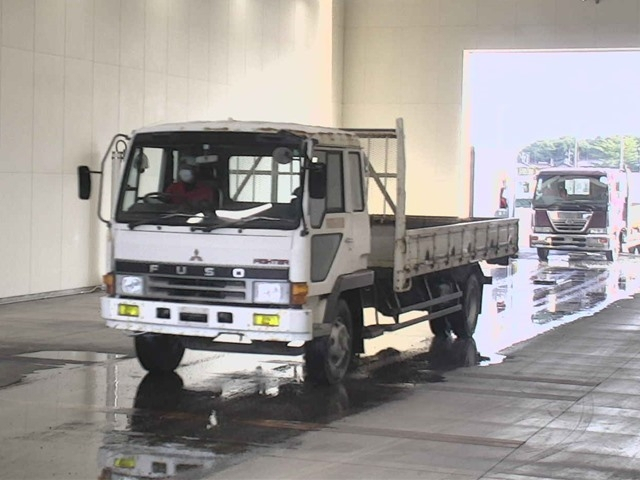 MITSUBISHI FUSO FIGHTER Gila