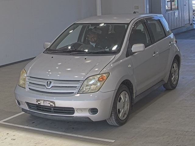TOYOTA IST 1.3F