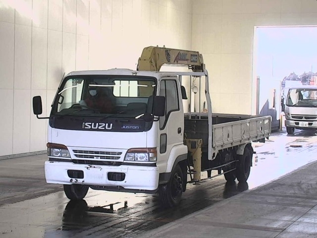 ISUZU JUSTON Gila . Crane 3 Dan