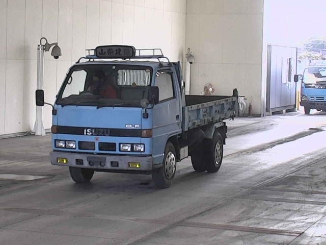 ISUZU ELF Dump
