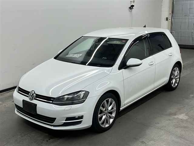 VOLKSWAGEN GOLF TSI High Line BMT