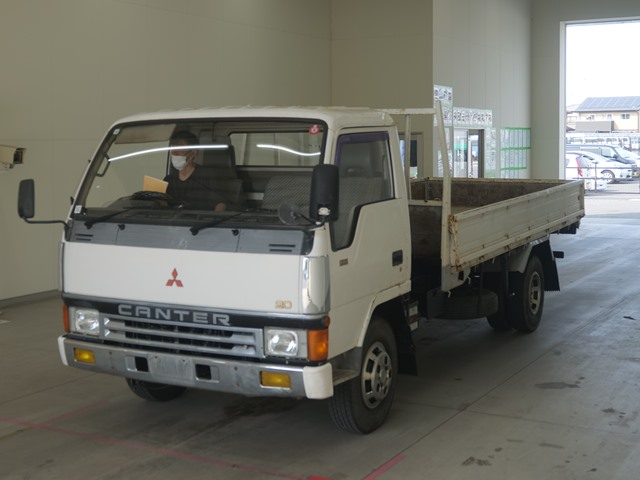 MITSUBISHI CANTER