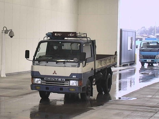 MITSUBISHI CANTER Dump