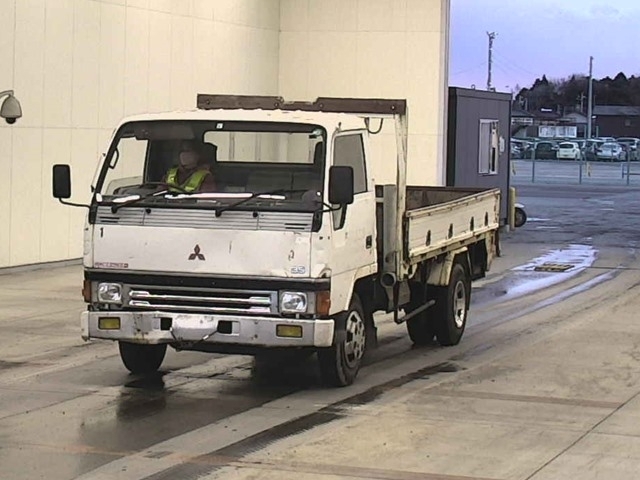 MITSUBISHI CANTER GILA
