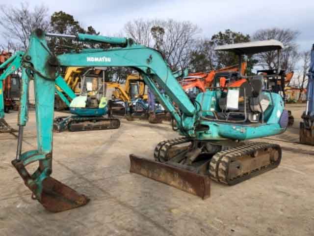 KOMATSU EXCAVATOR
