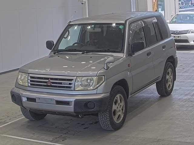 MITSUBISHI PAJERO IO Wagon .4WD