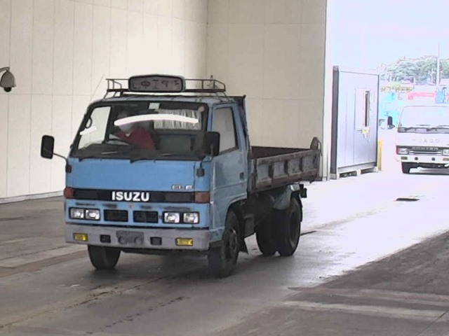 ISUZU ELF Dump