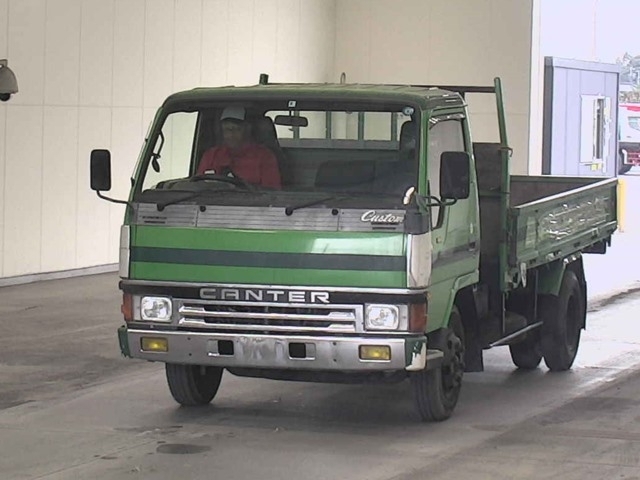 MITSUBISHI CANTER Gila
