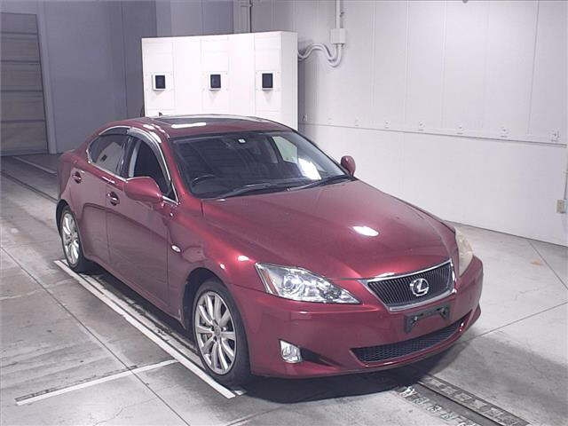 LEXUS IS