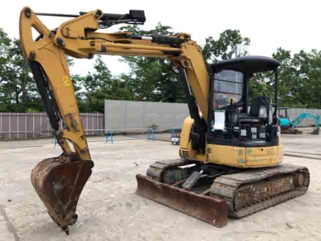 CATERPILLAR EXCAVATOR