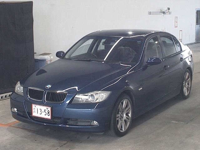 BMW 3 SERIES 320i