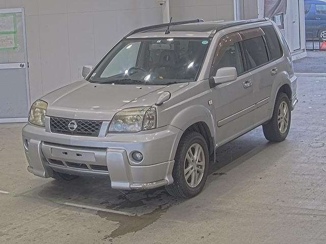 NISSAN X TRAIL
