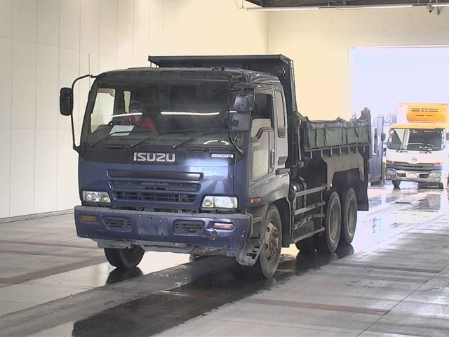 ISUZU GIGA