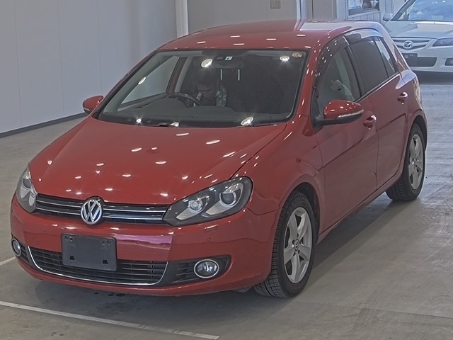 VOLKSWAGEN GOLF TSI