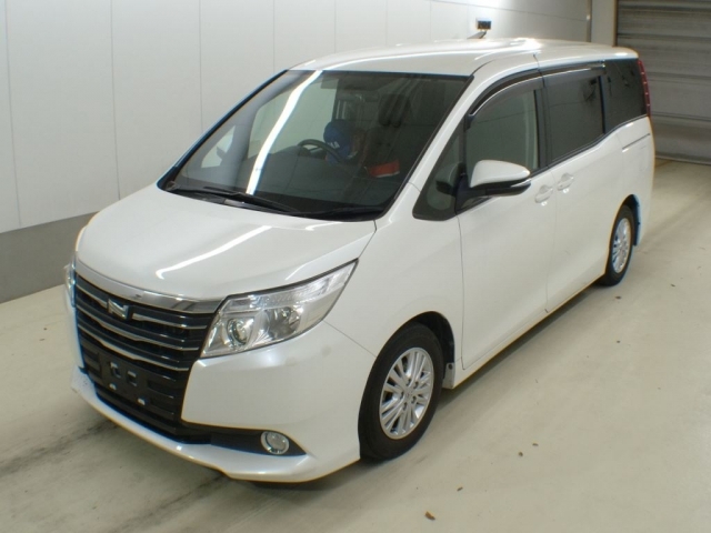 TOYOTA NOAH X