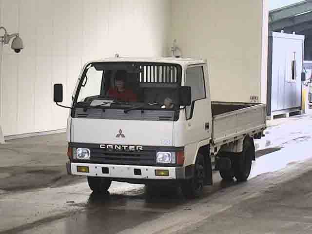 MITSUBISHI CANTER