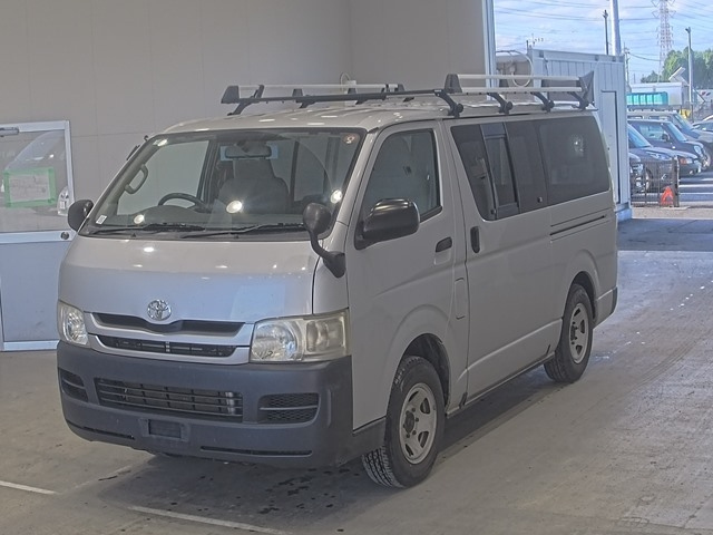 TOYOTA HIACE VANDX