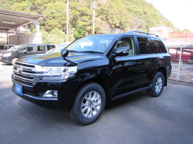 TOYOTA LAND CRUISER